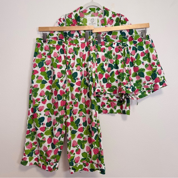 Printfresh Other - Printfresh Strawberry Fields 3pc pajama set Sz S top shorts cropped pants